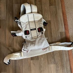 BabyBjorn Babycarrier